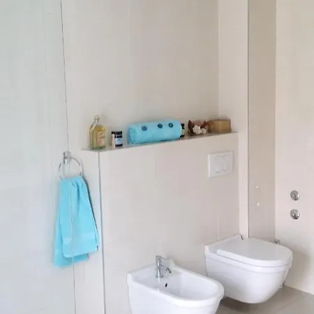 Spacious In Solin, Pool * סולין