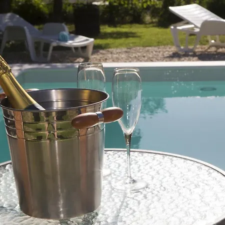 וילה Spacious In Solin, Pool